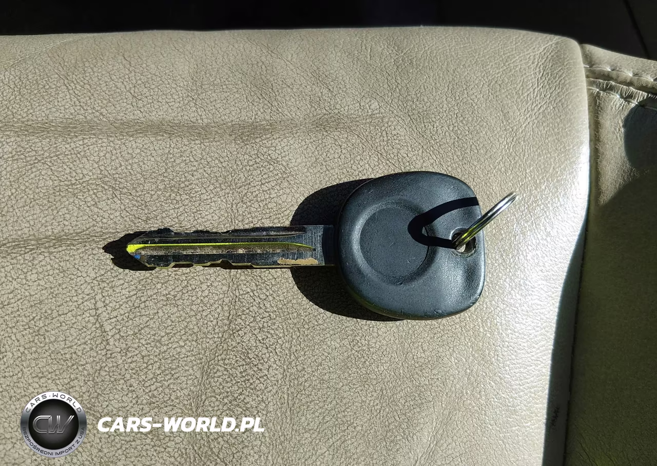 2005 Saturn Ion 3 VIN:1G8AL52F55Z137510 - 11