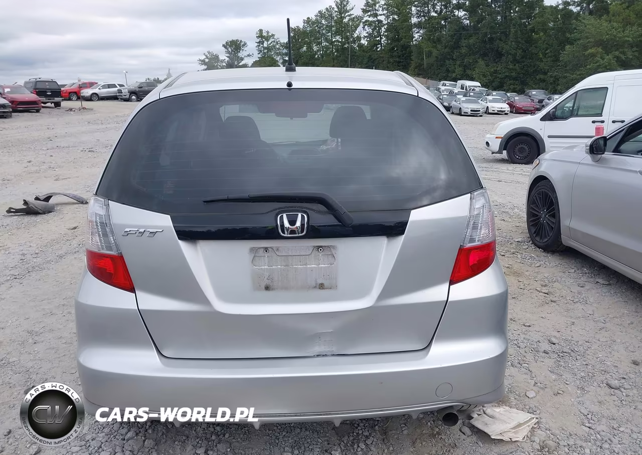 2013 Honda Fit VIN:JHMGE8H34DC080578 - 16