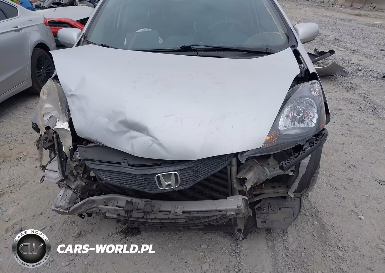 2013 Honda Fit VIN:JHMGE8H34DC080578 - 6