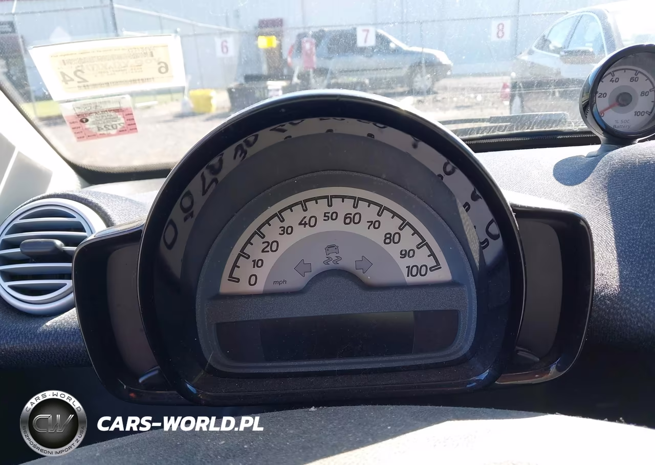 2015 Smart Fortwo Electric Drive Passion VIN:WMEEJ9AA0FK830197 - 13