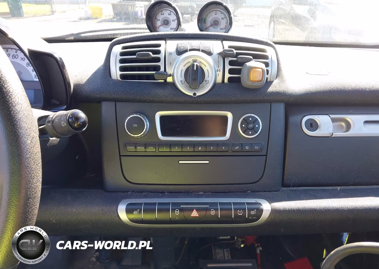 2015 Smart Fortwo Electric Drive Passion VIN:WMEEJ9AA0FK830197 - 15