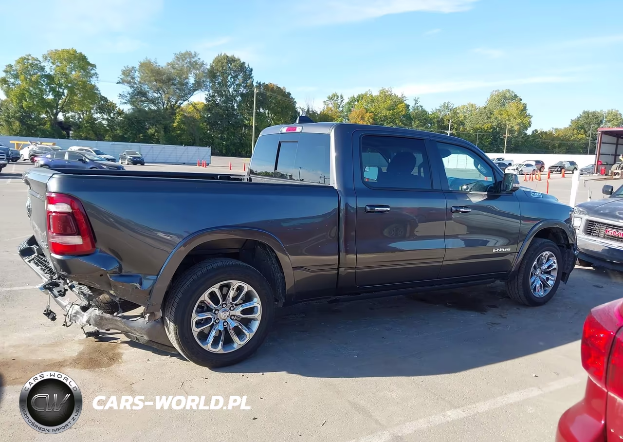 2022 Ram 1500 Laramie VIN:1C6SRFRT3NN133156 - 13
