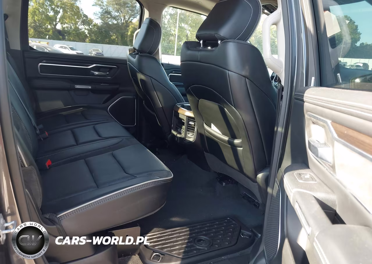 2022 Ram 1500 Laramie VIN:1C6SRFRT3NN133156 - 8