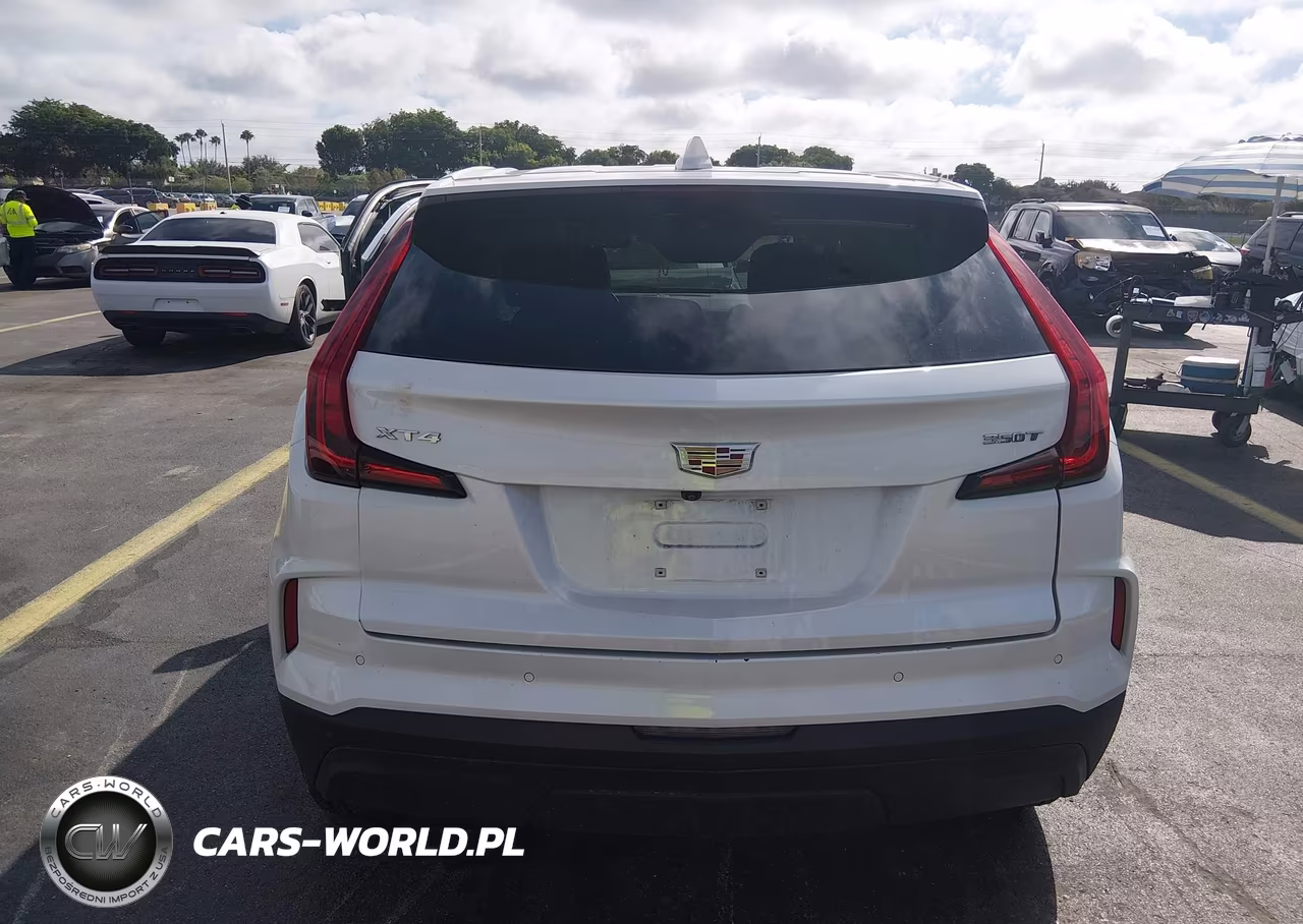 2024 Cadillac Xt4 Fwd Luxury VIN:1GYAZAR45RF136084 - 16