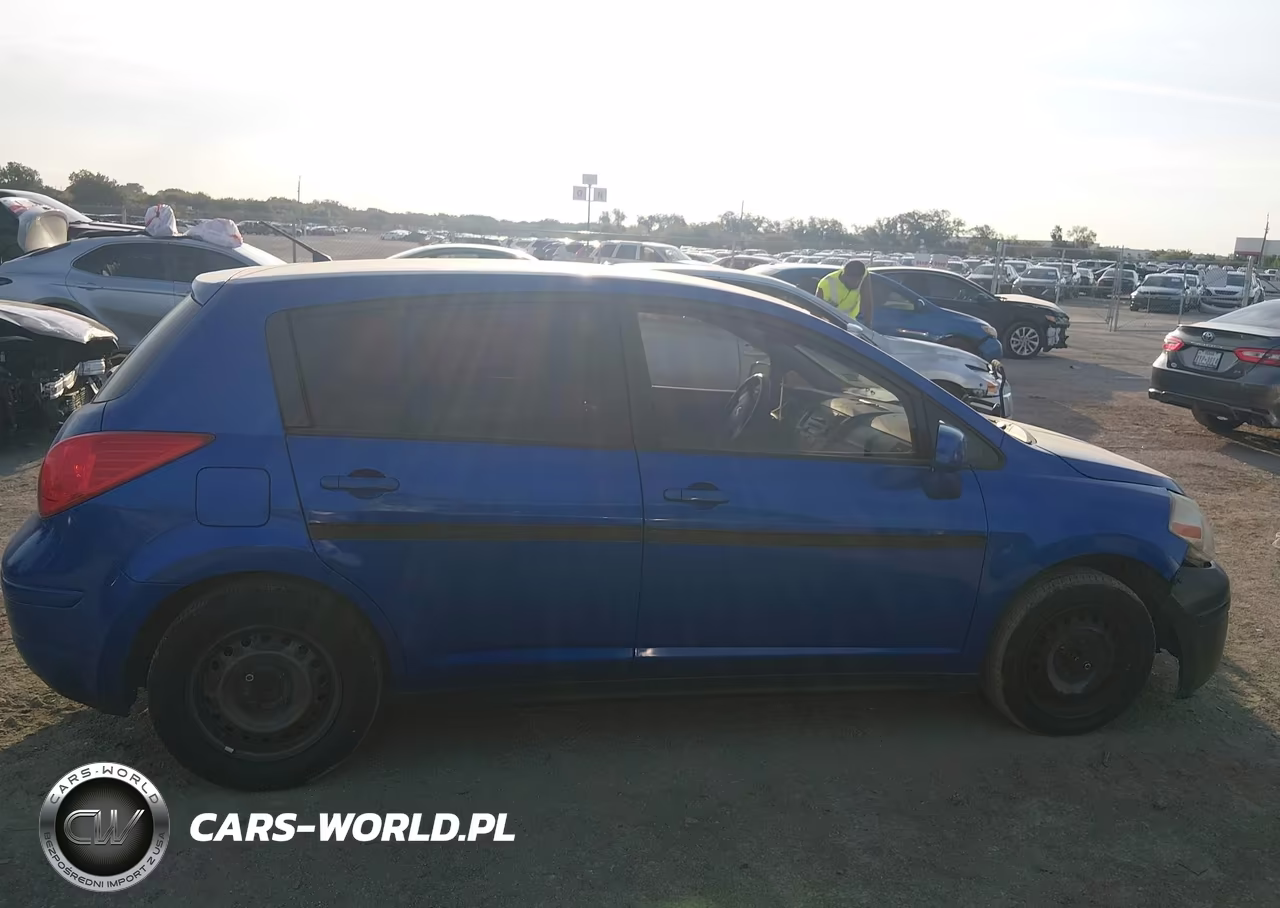 2010 Nissan Versa 1.8S VIN:3N1BC1CP6AL466327 - 13