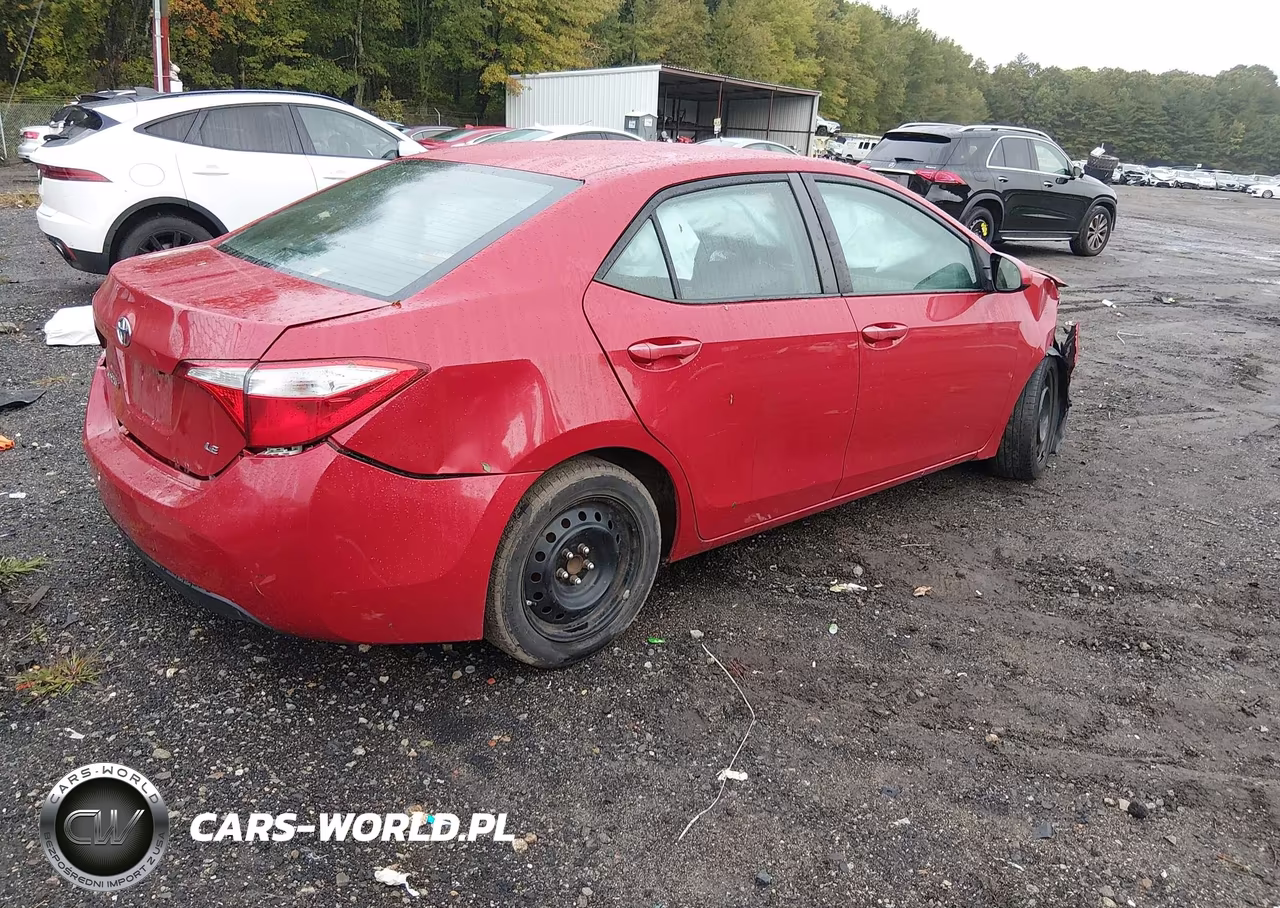 2015 Toyota Corolla Le VIN:2T1BURHE3FC394786 - 4