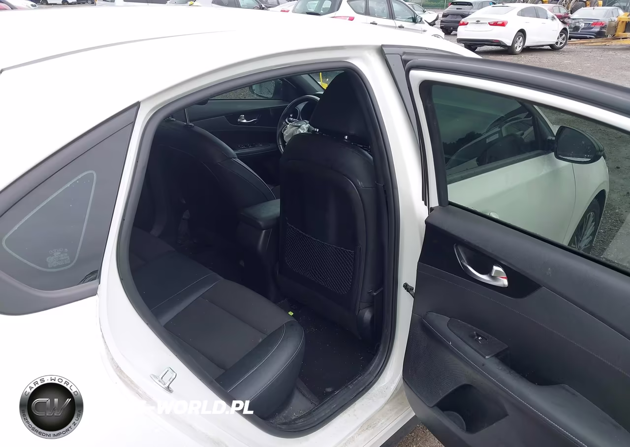 2024 Kia Forte Gt-Line VIN:3KPF54AD6RE733727 - 8