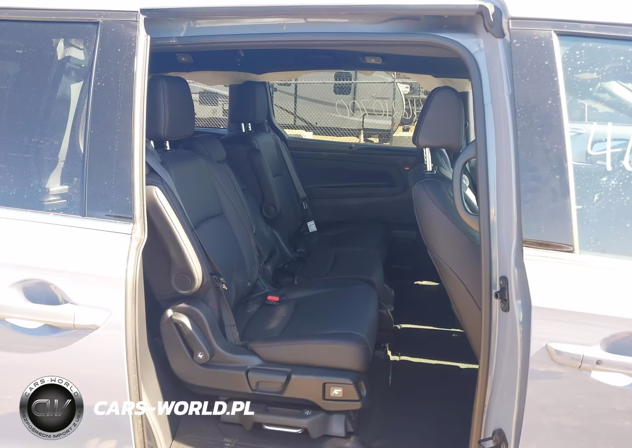 2026 Honda Odyssey Sport-L VIN:5FNRL6H75TB044343 - 8