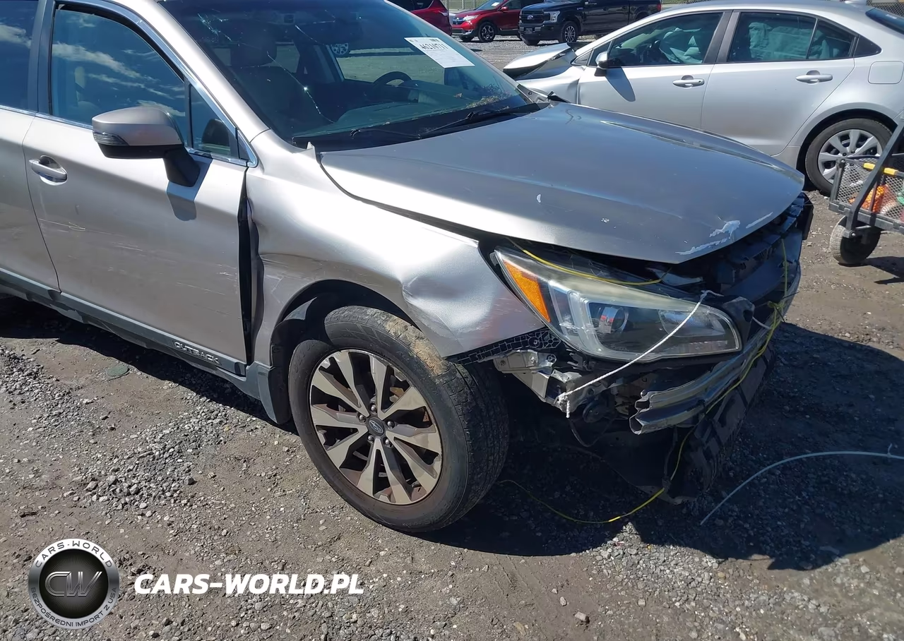 2015 Subaru Outback 3.6R Limited VIN:4S4BSENC2F3296239 - 18