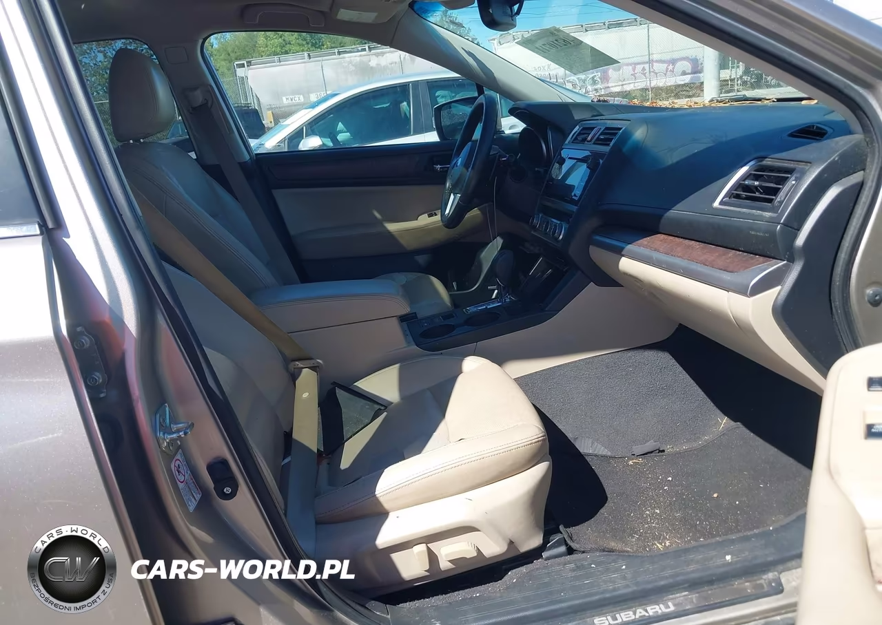 2015 Subaru Outback 3.6R Limited VIN:4S4BSENC2F3296239 - 5