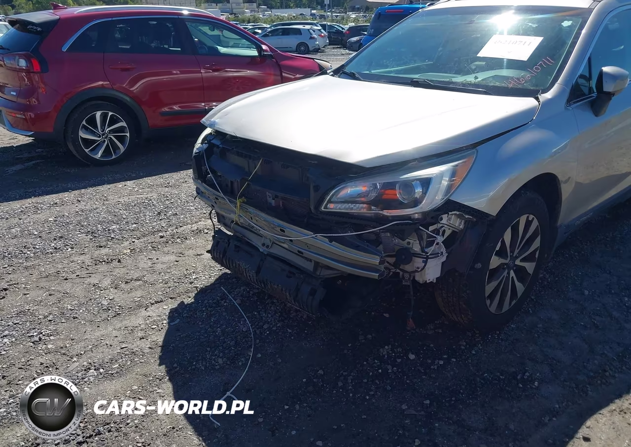 2015 Subaru Outback 3.6R Limited VIN:4S4BSENC2F3296239 - 6
