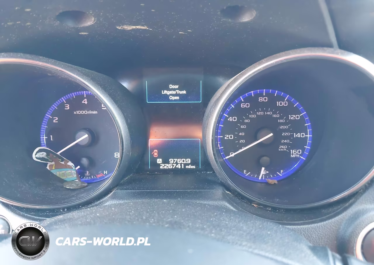 2015 Subaru Outback 3.6R Limited VIN:4S4BSENC2F3296239 - 7