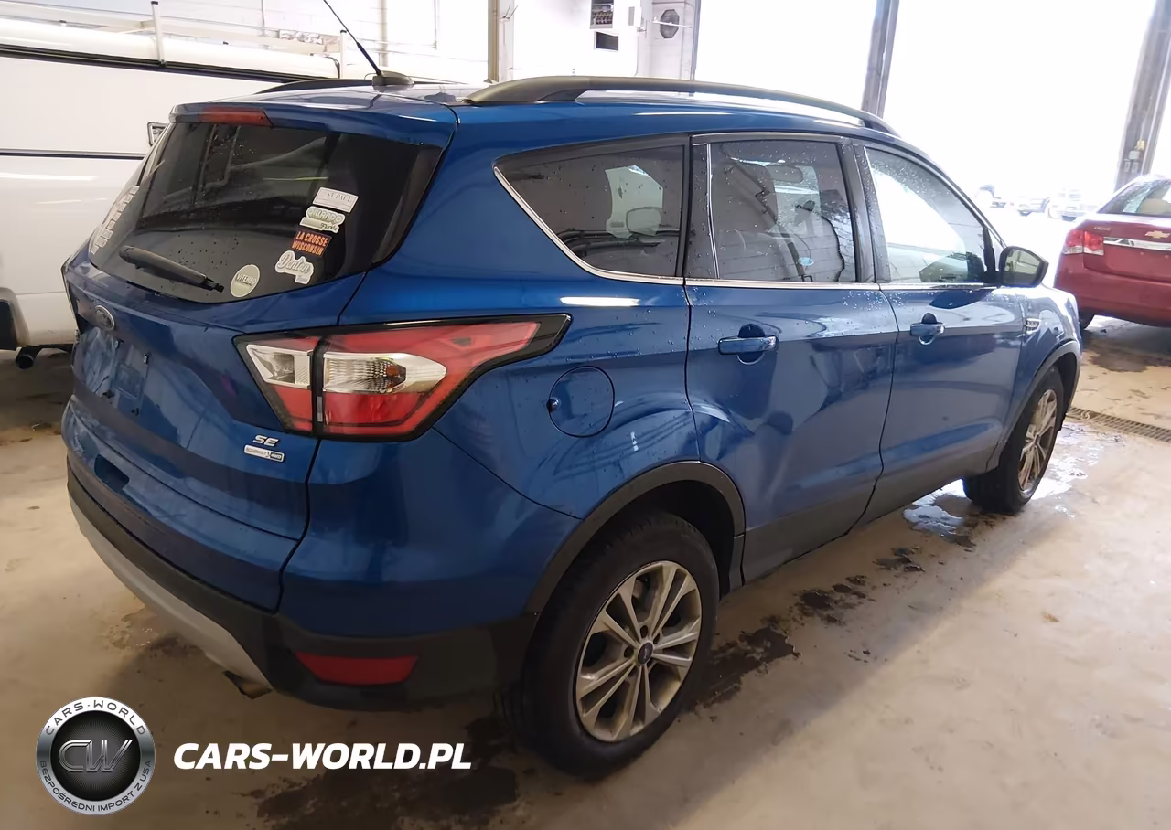 2017 Ford Escape Se VIN:1FMCU9GD5HUC16814 - 4