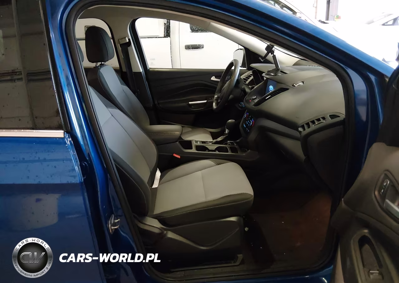 2017 Ford Escape Se VIN:1FMCU9GD5HUC16814 - 5