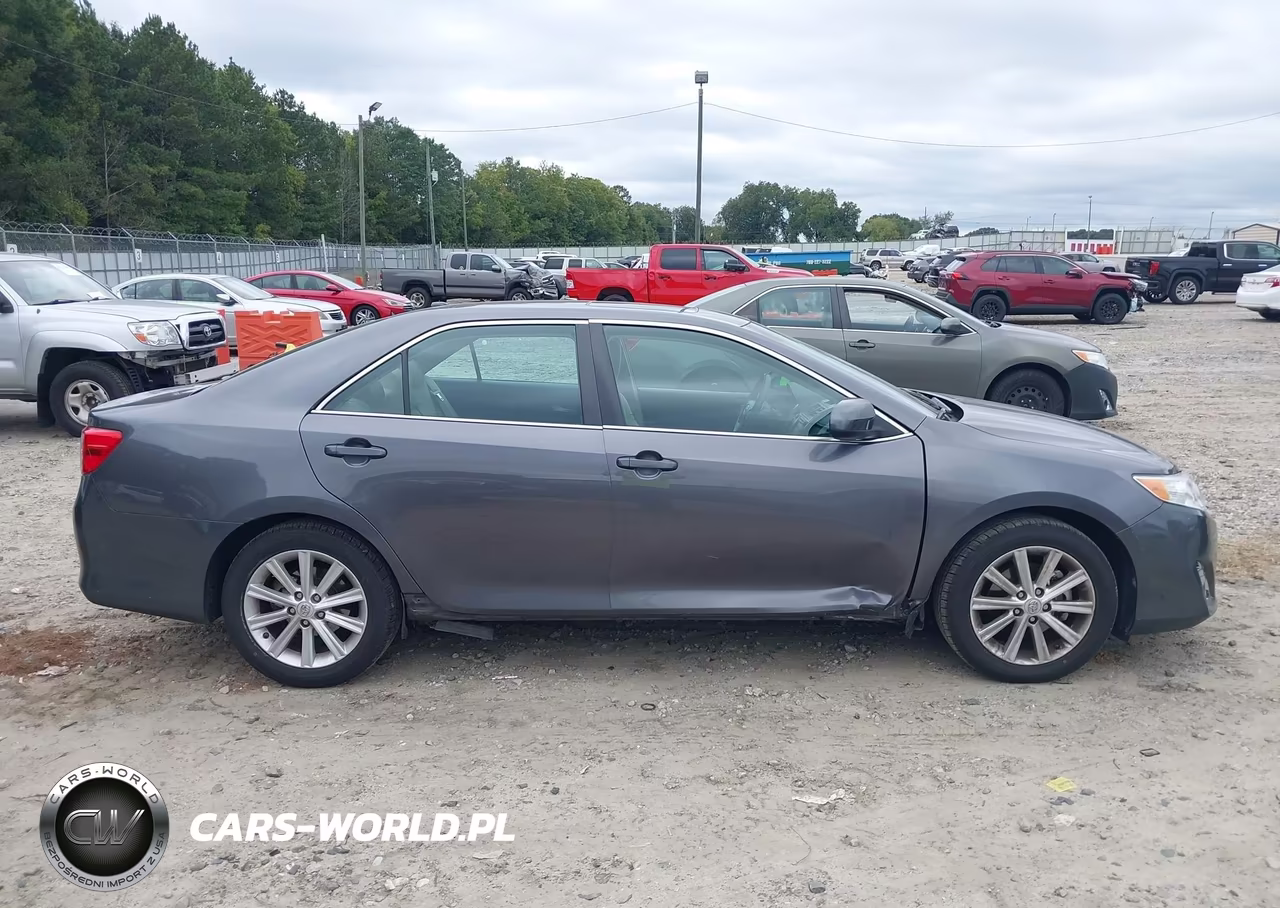 2014 Toyota Camry Xle VIN:4T1BF1FK1EU792631 - 13