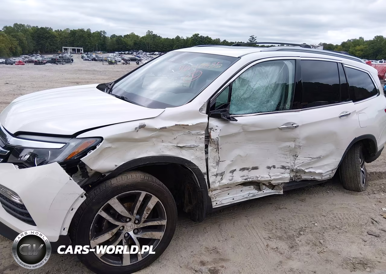2018 Honda Pilot Elite VIN:5FNYF6H05JB016187 - 6