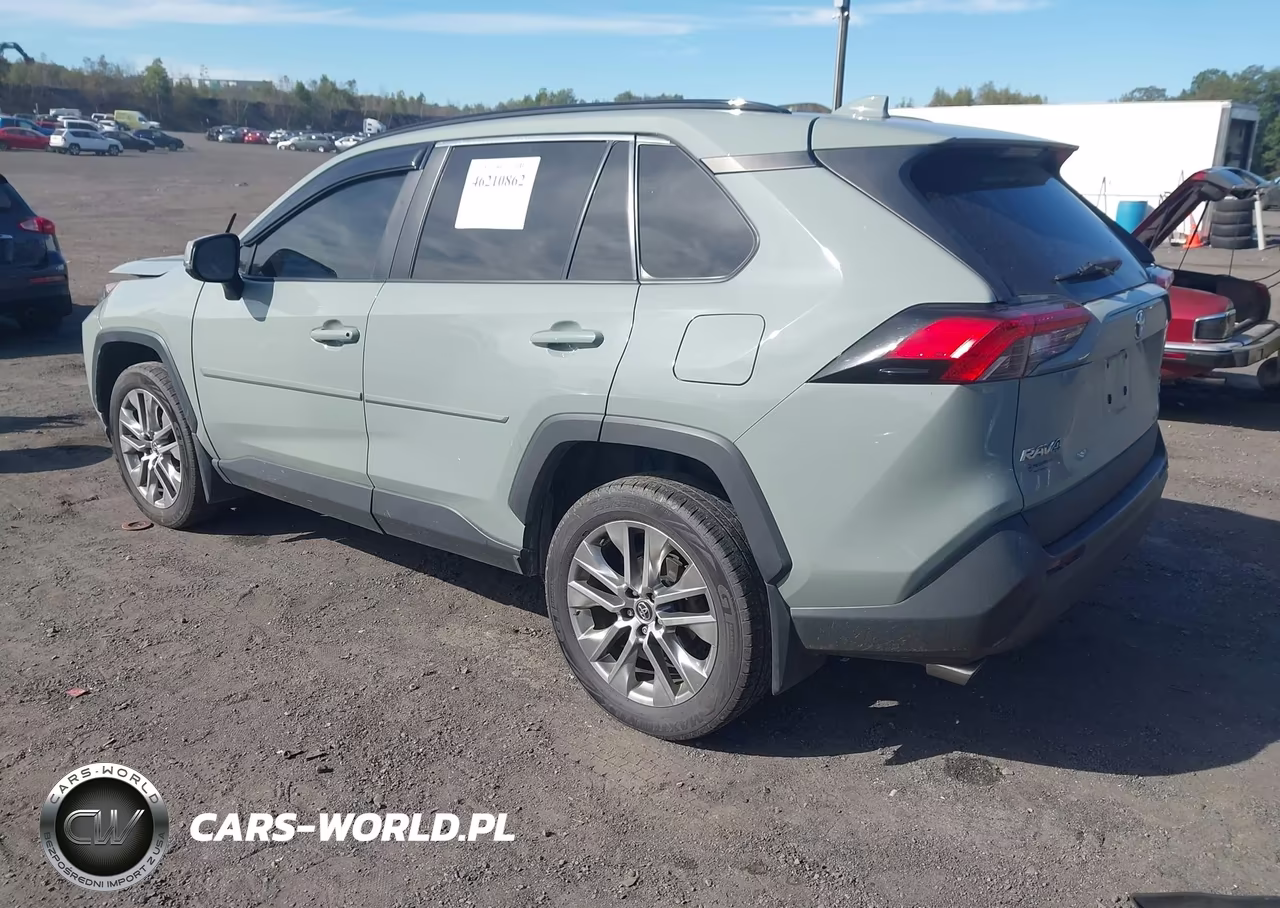 2020 Toyota Rav4 Xle Premium VIN:2T3A1RFV1LW112136 - 3