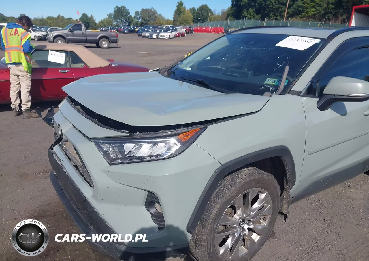 2020 Toyota Rav4 Xle Premium VIN:2T3A1RFV1LW112136 - 6