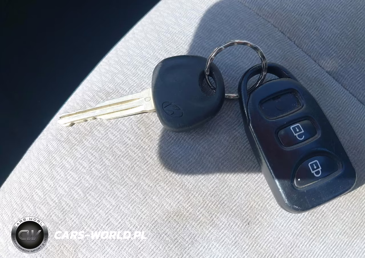 2008 Hyundai Elantra Gls-Se VIN:KMHDU46D08U645643 - 11
