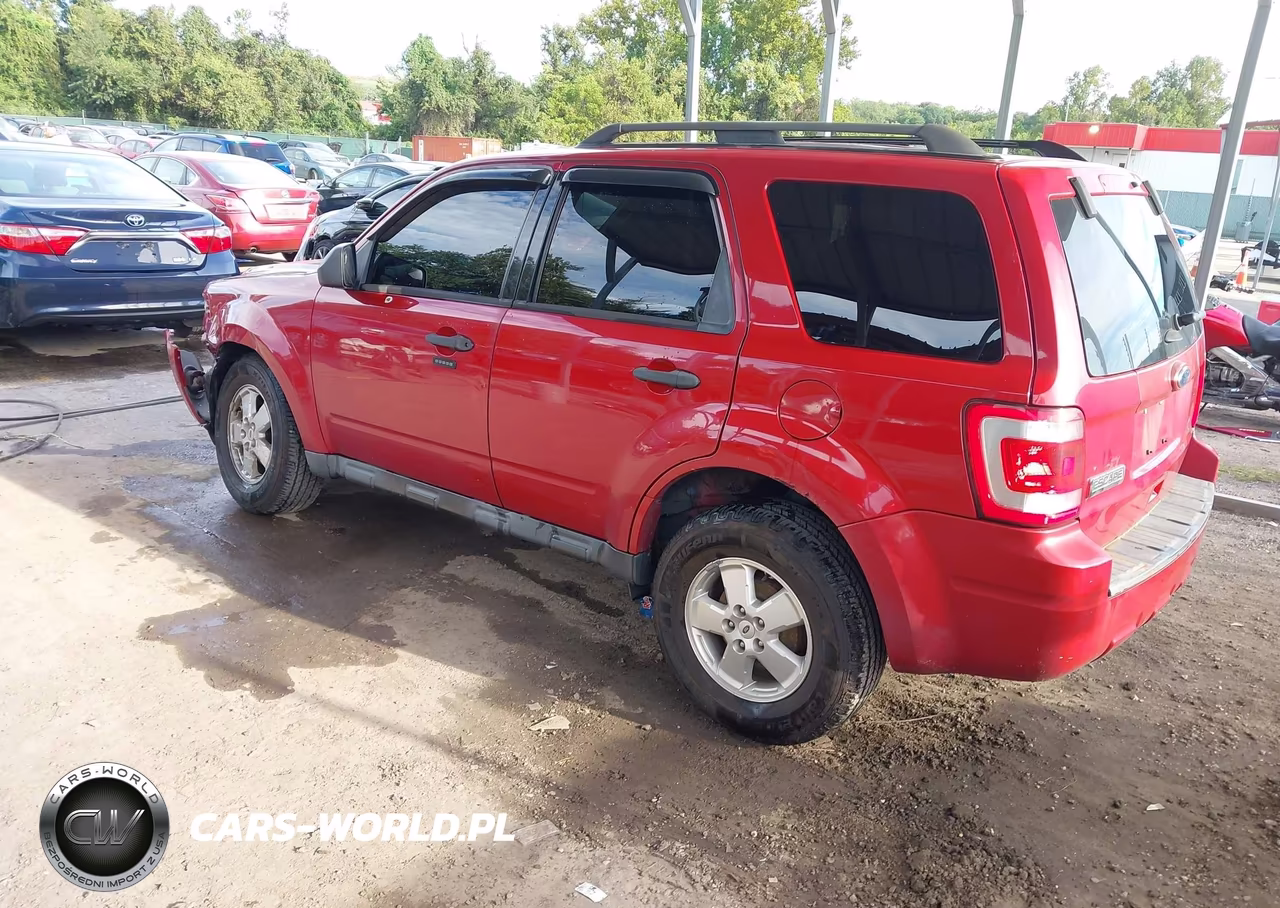 2011 Ford Escape Xlt VIN:1FMCU0D75BKB75002 - 3