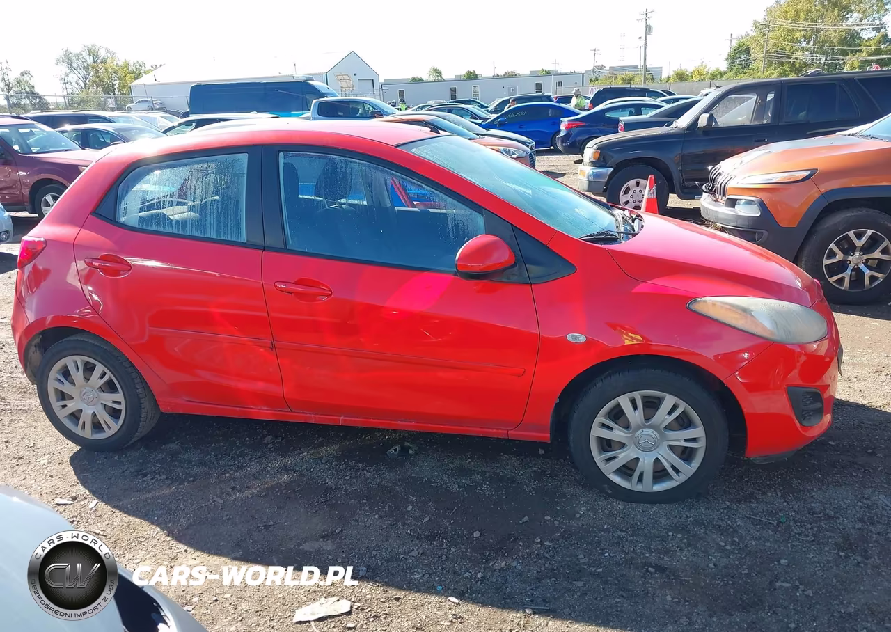 2013 Mazda Mazda2 Sport VIN:JM1DE1KY8D0165764 - 12