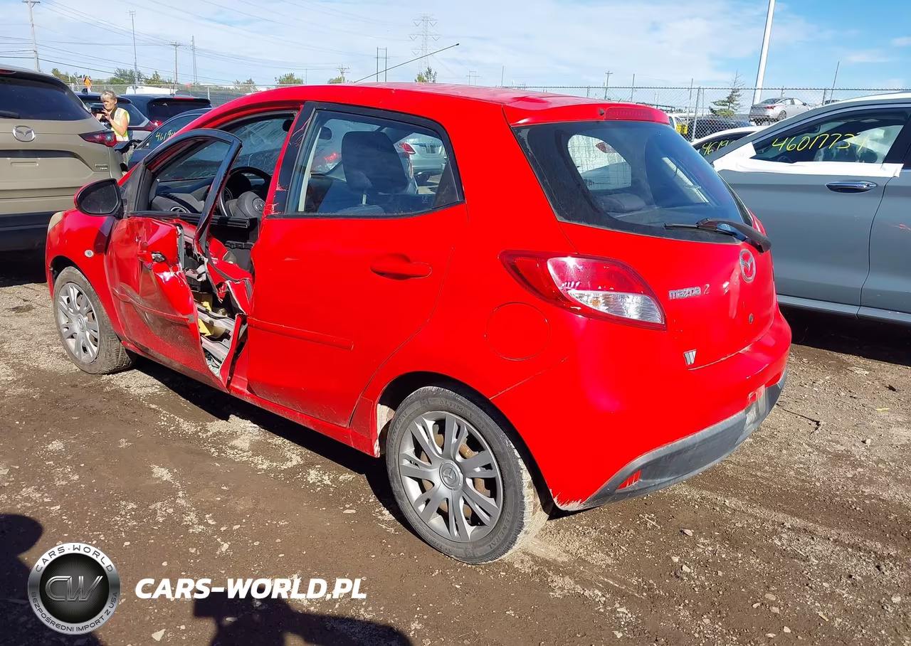 2013 Mazda Mazda2 Sport VIN:JM1DE1KY8D0165764 - 3