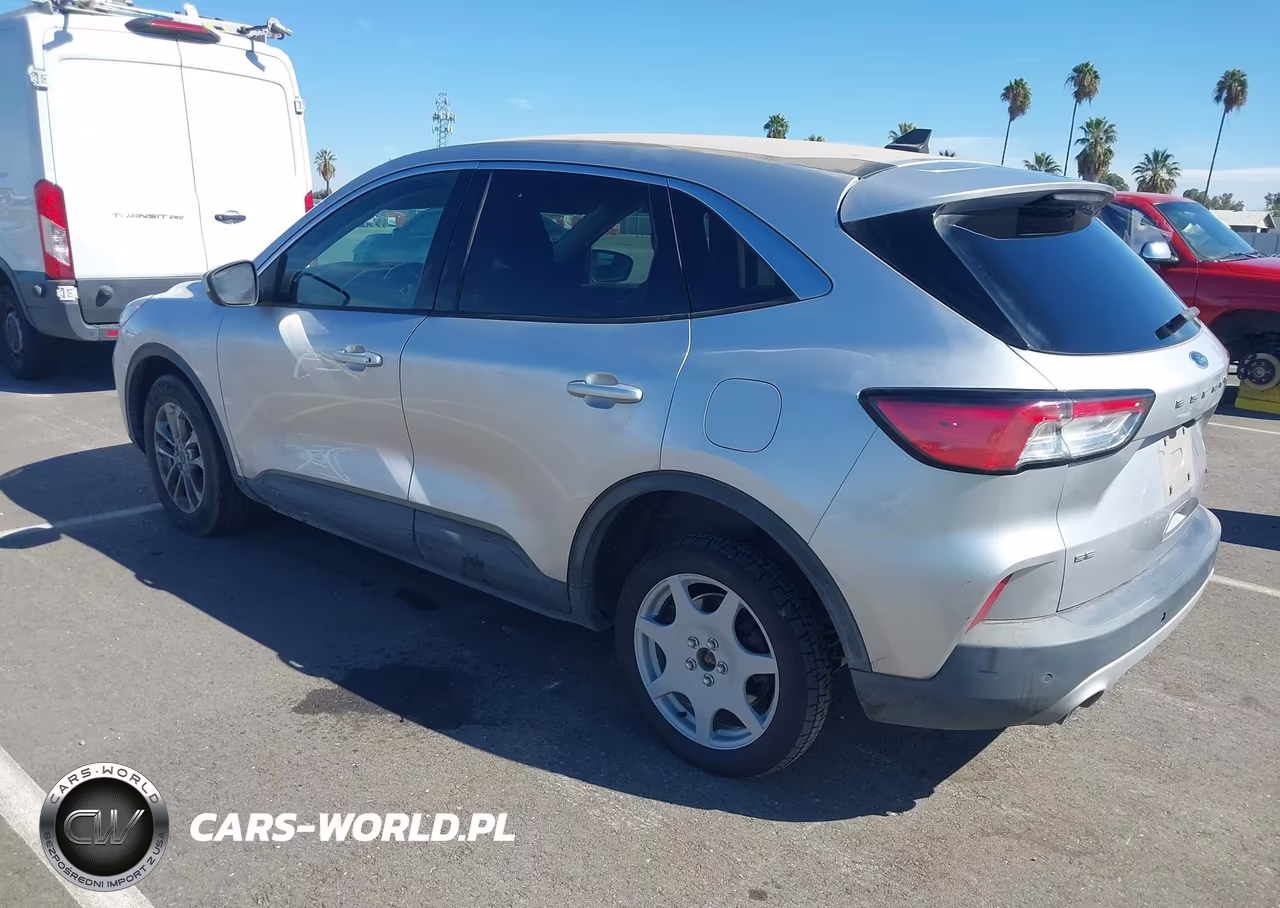2020 Ford Escape Se VIN:1FMCU9G68LUB82703 - 3