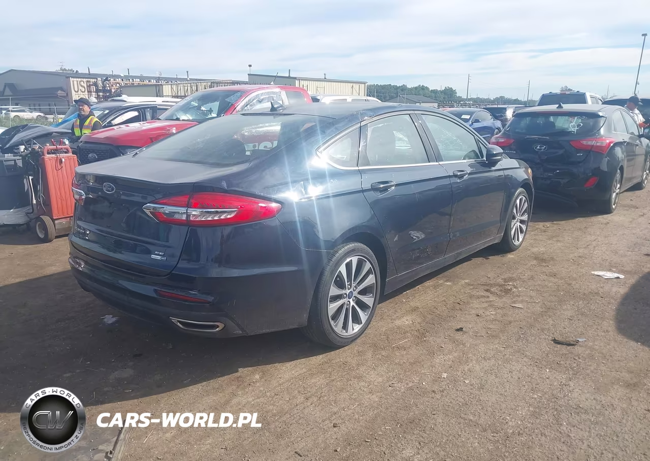 2020 Ford Fusion Se VIN:3FA6P0T98LR259183 - 4