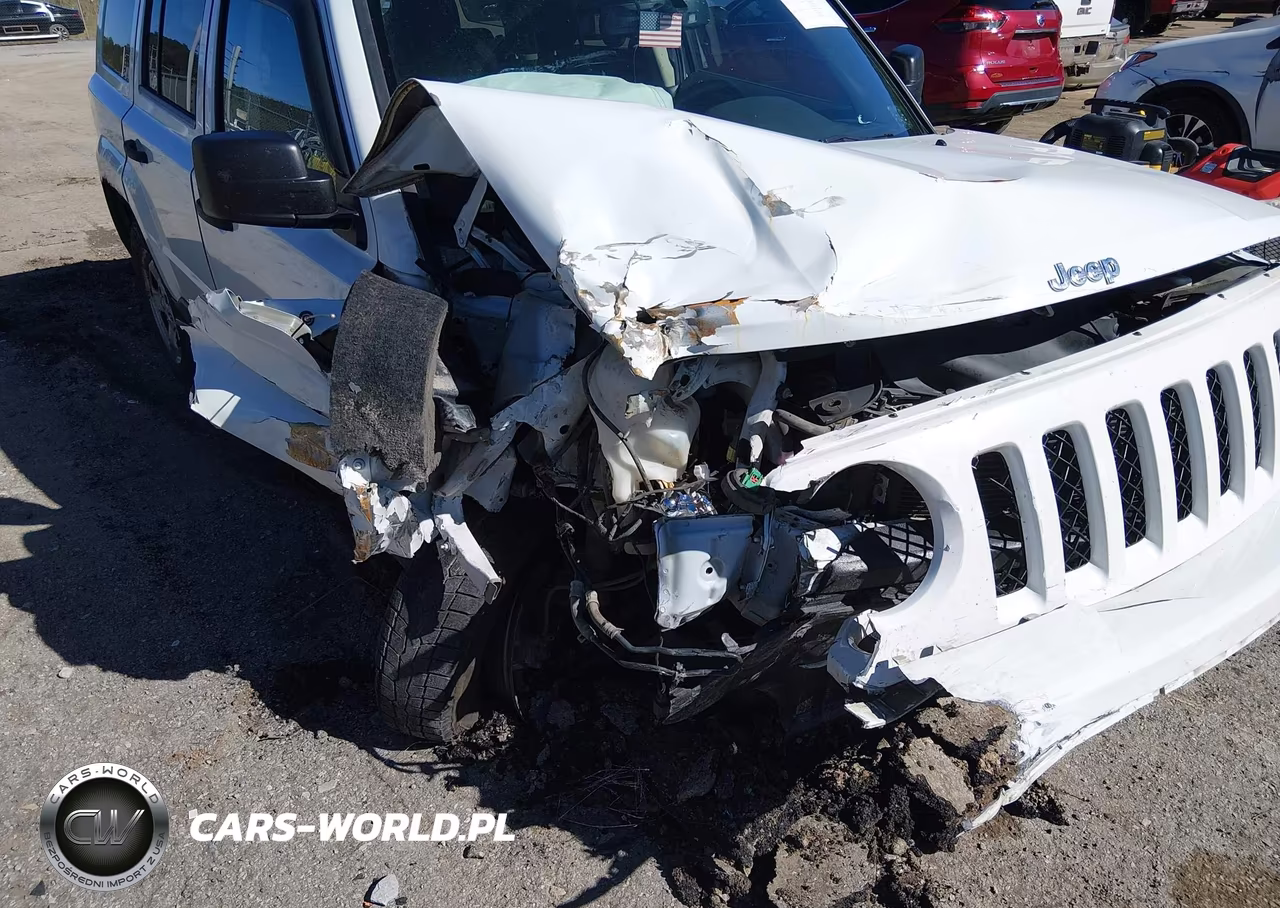 2016 Jeep Patriot Sport VIN:1C4NJRBB2GD690410 - 6