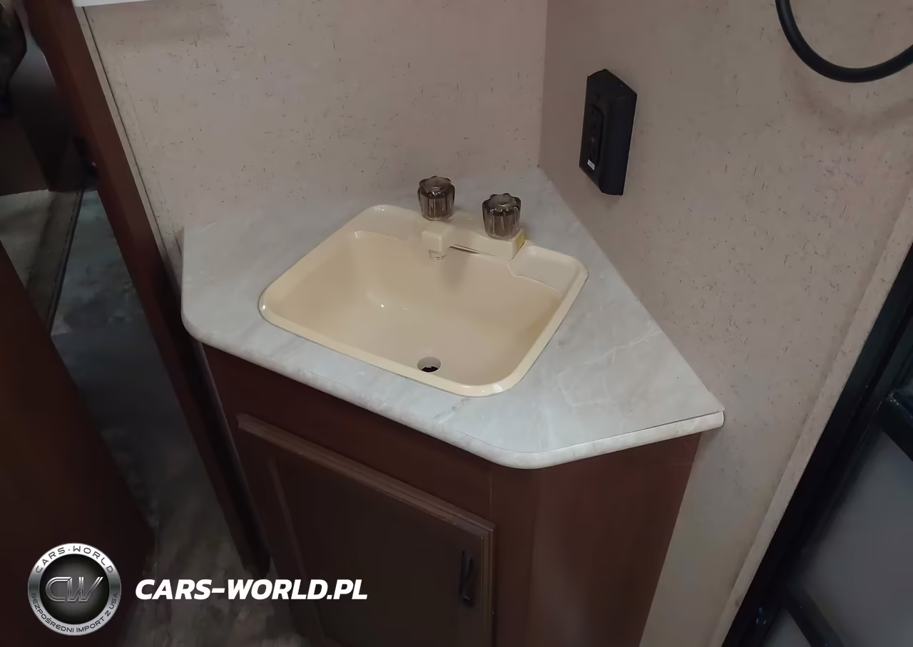 2015 Jayco Jay Flight Slx VIN:1UJBJ0BR5F17X0652 - 16