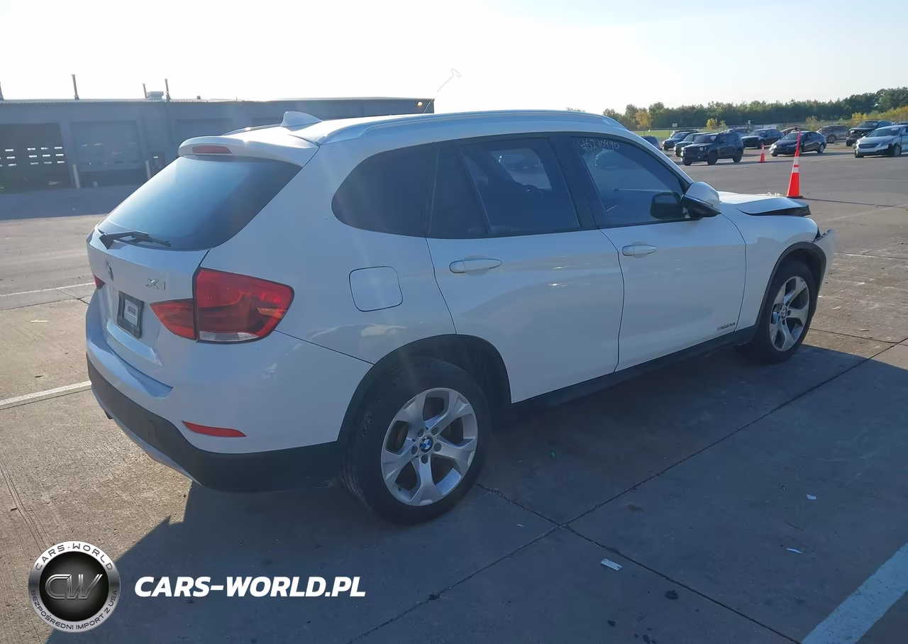 2013 BMW X1 Sdrive28I VIN:WBAVM1C5XDVW43940 - 4