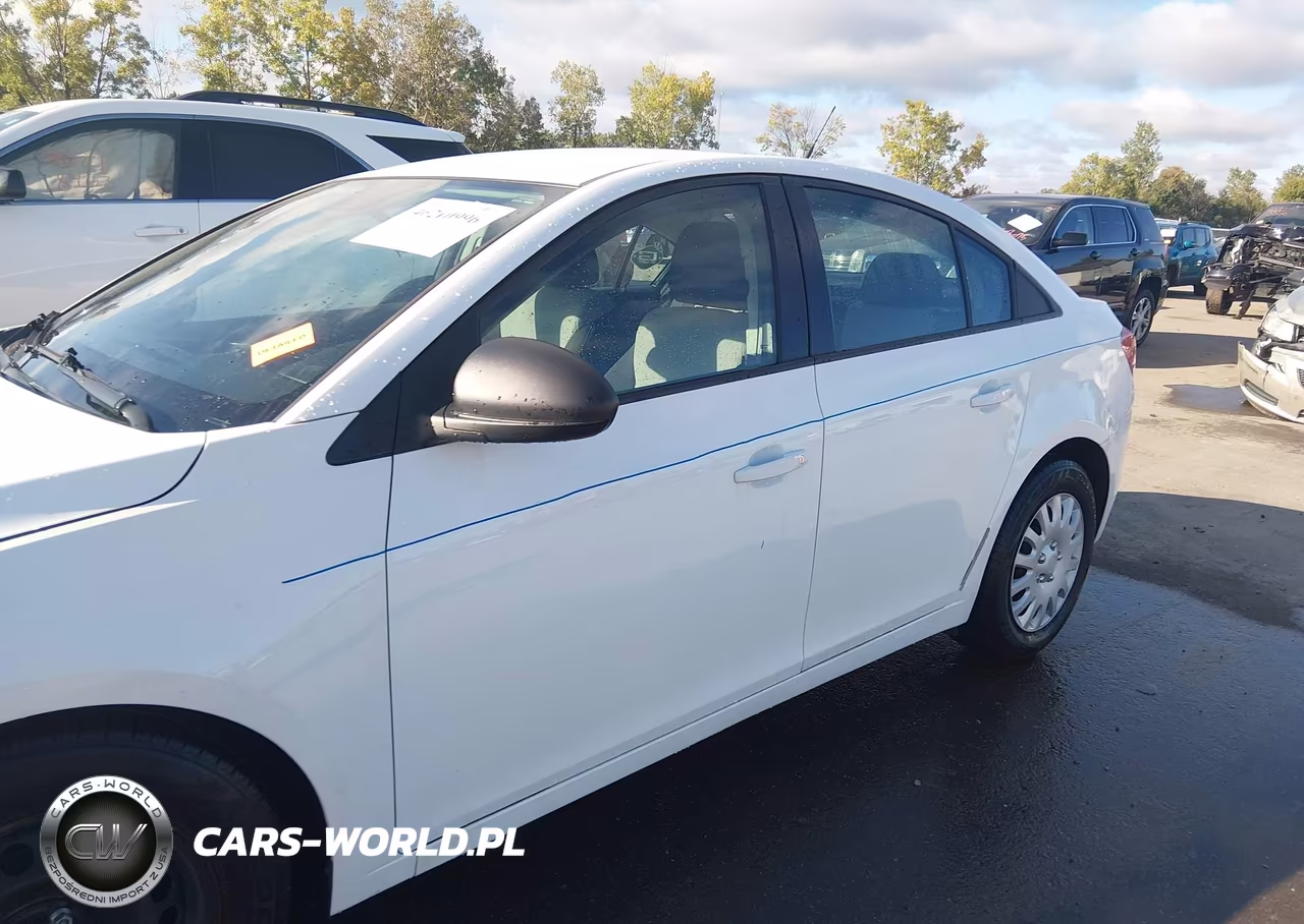 2013 Chevrolet Cruze Ls Auto VIN:1G1PA5SHXD7308939 - 14