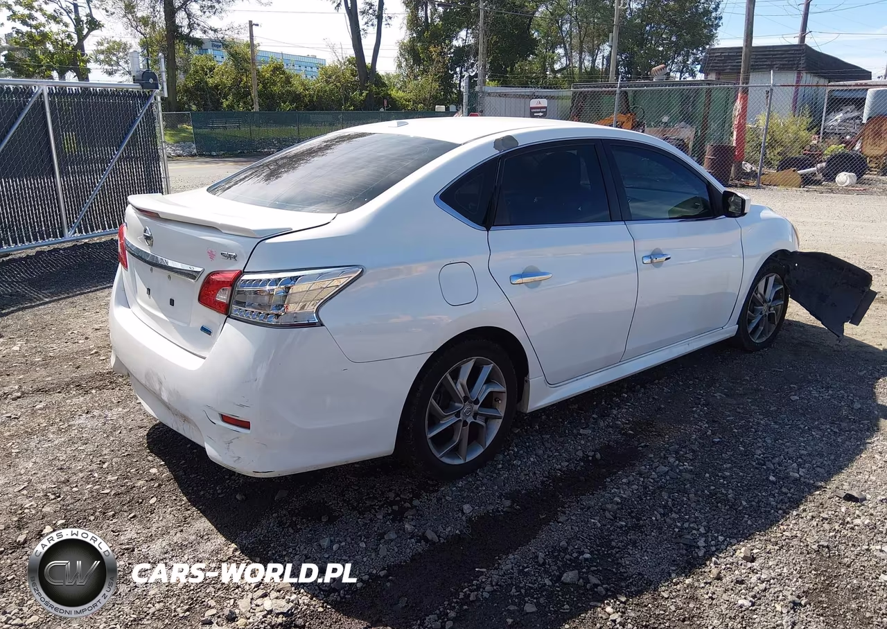 2014 Nissan Sentra Sr VIN:3N1AB7AP1EY338865 - 4