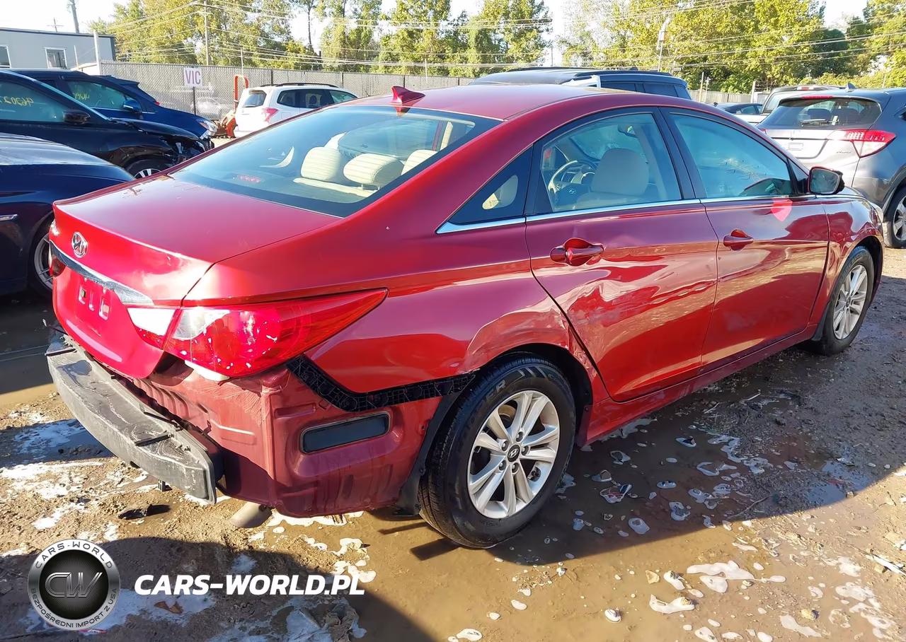 2013 Hyundai Sonata Gls VIN:5NPEB4AC9DH663074 - 4