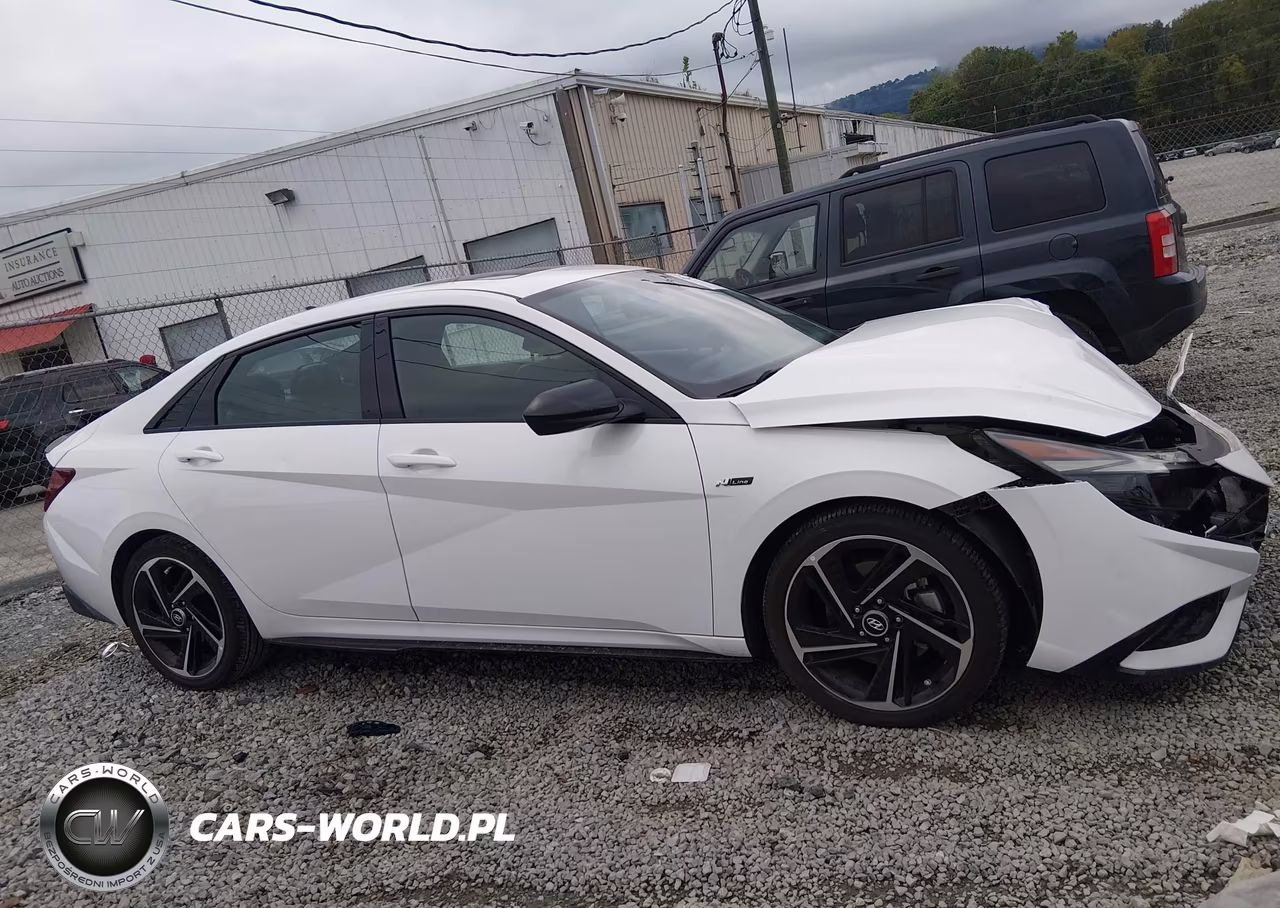 2023 Hyundai Elantra N Line VIN:KMHLR4AF9PU518460 - 13