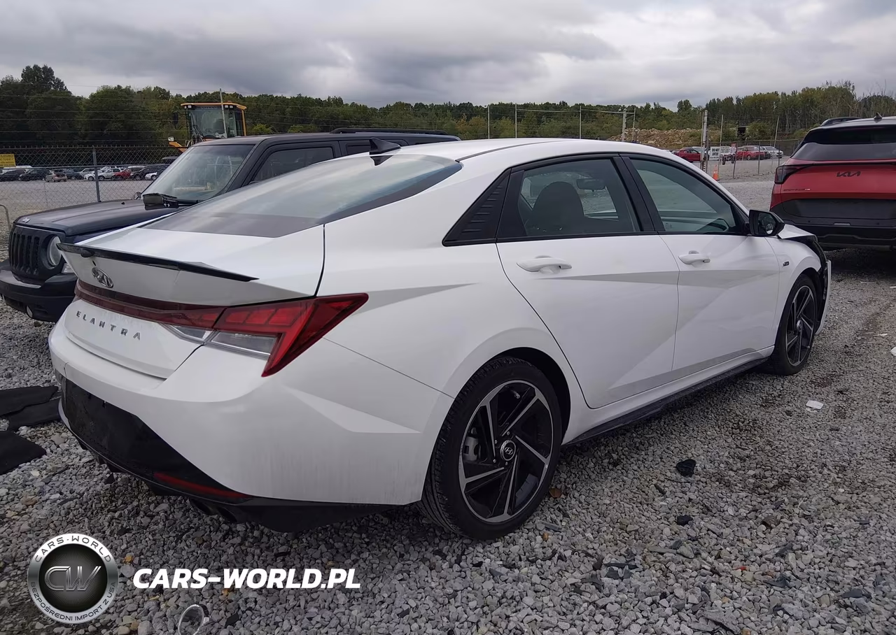 2023 Hyundai Elantra N Line VIN:KMHLR4AF9PU518460 - 4