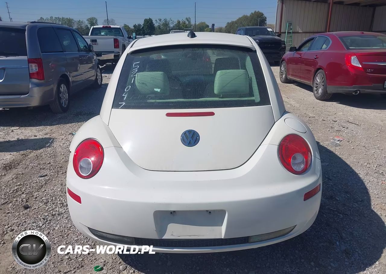 2008 Volkswagen New Beetle Coupe Black Tie Edition-Triple White VIN:3VWFW31C98M521047 - 16