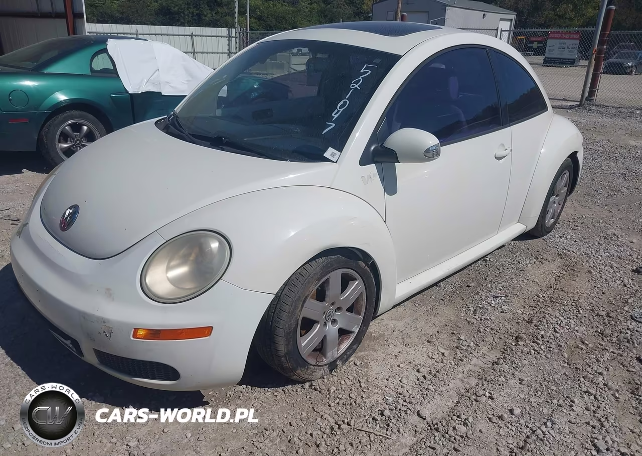 2008 Volkswagen New Beetle Coupe Black Tie Edition-Triple White VIN:3VWFW31C98M521047 - 2