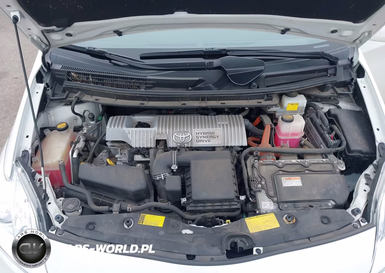 2014 Toyota Prius Three VIN:JTDKN3DU8E1755553 - 10