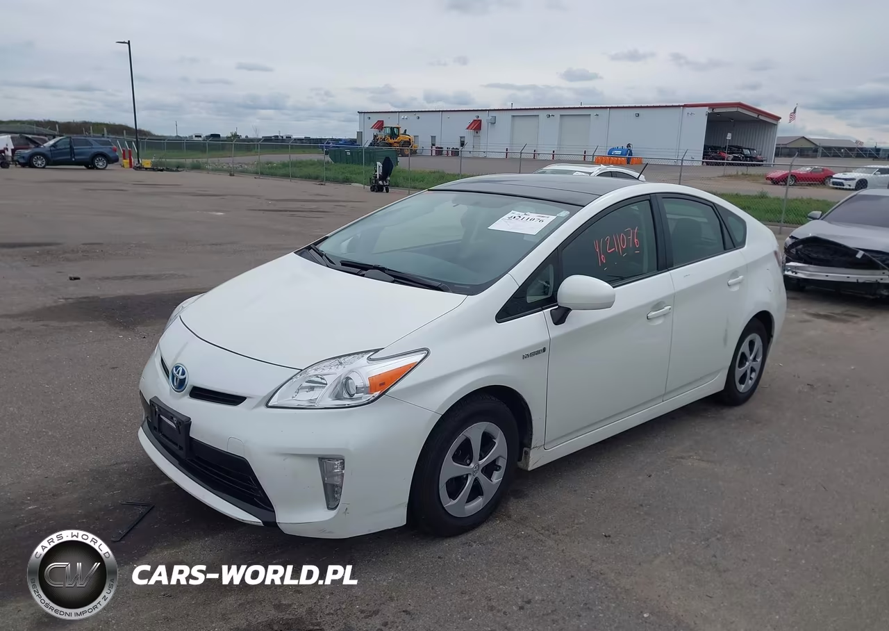2014 Toyota Prius Three VIN:JTDKN3DU8E1755553 - 2