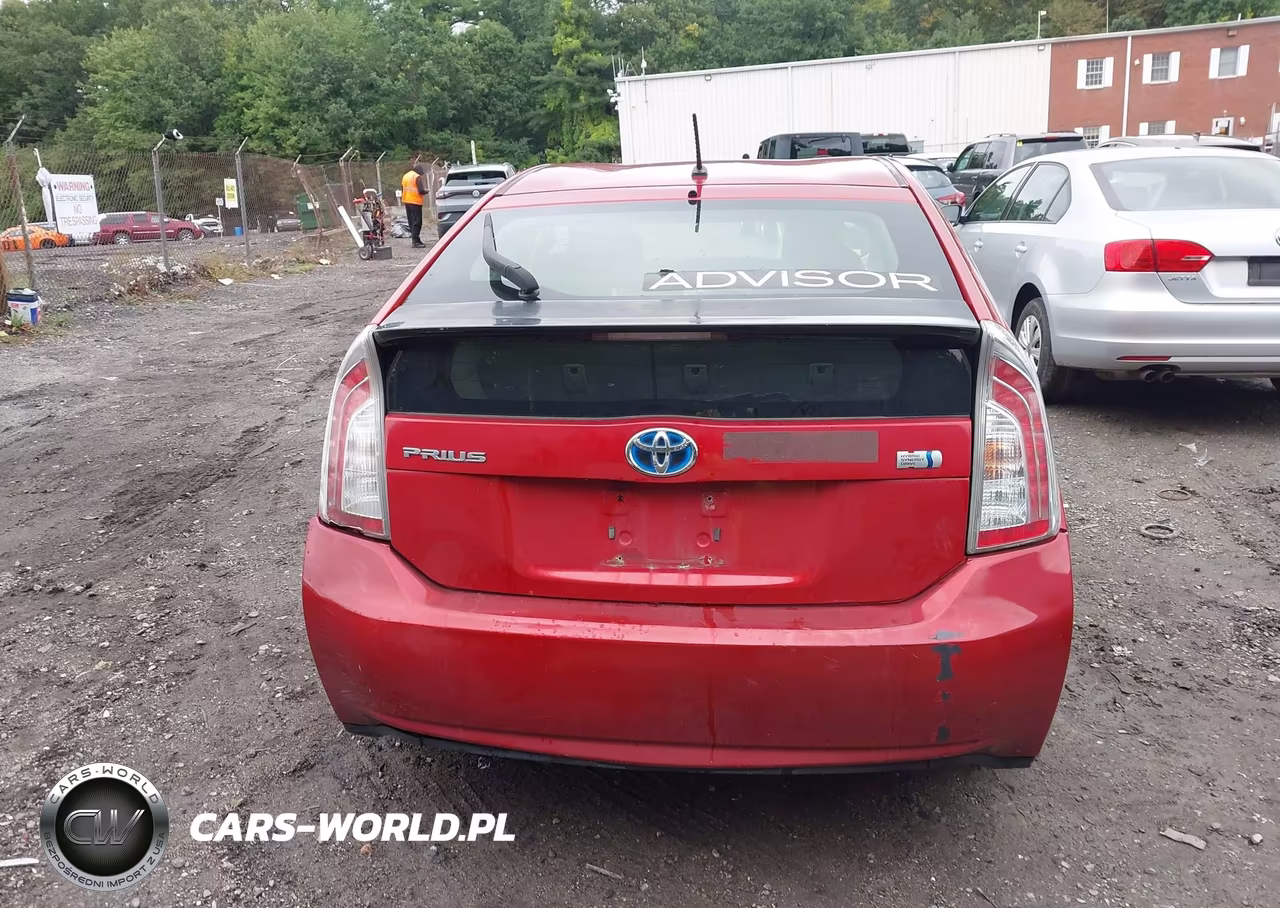 2014 Toyota Prius Two VIN:JTDKN3DU8E0374467 - 15