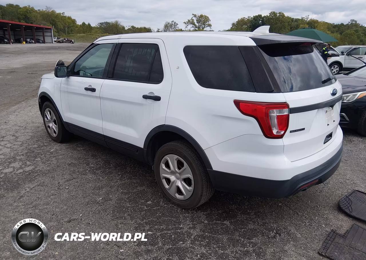 2017 Ford Utility Police Interceptor VIN:1FM5K8AR4HGA63483 - 3