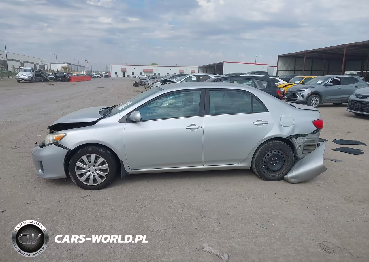 2013 Toyota Corolla Le VIN:5YFBU4EE1DP181825 - 14