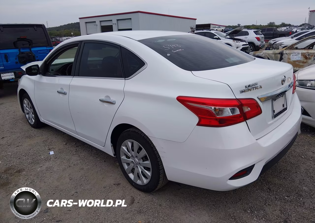2018 Nissan Sentra S VIN:3N1AB7AP2JY293087 - 3