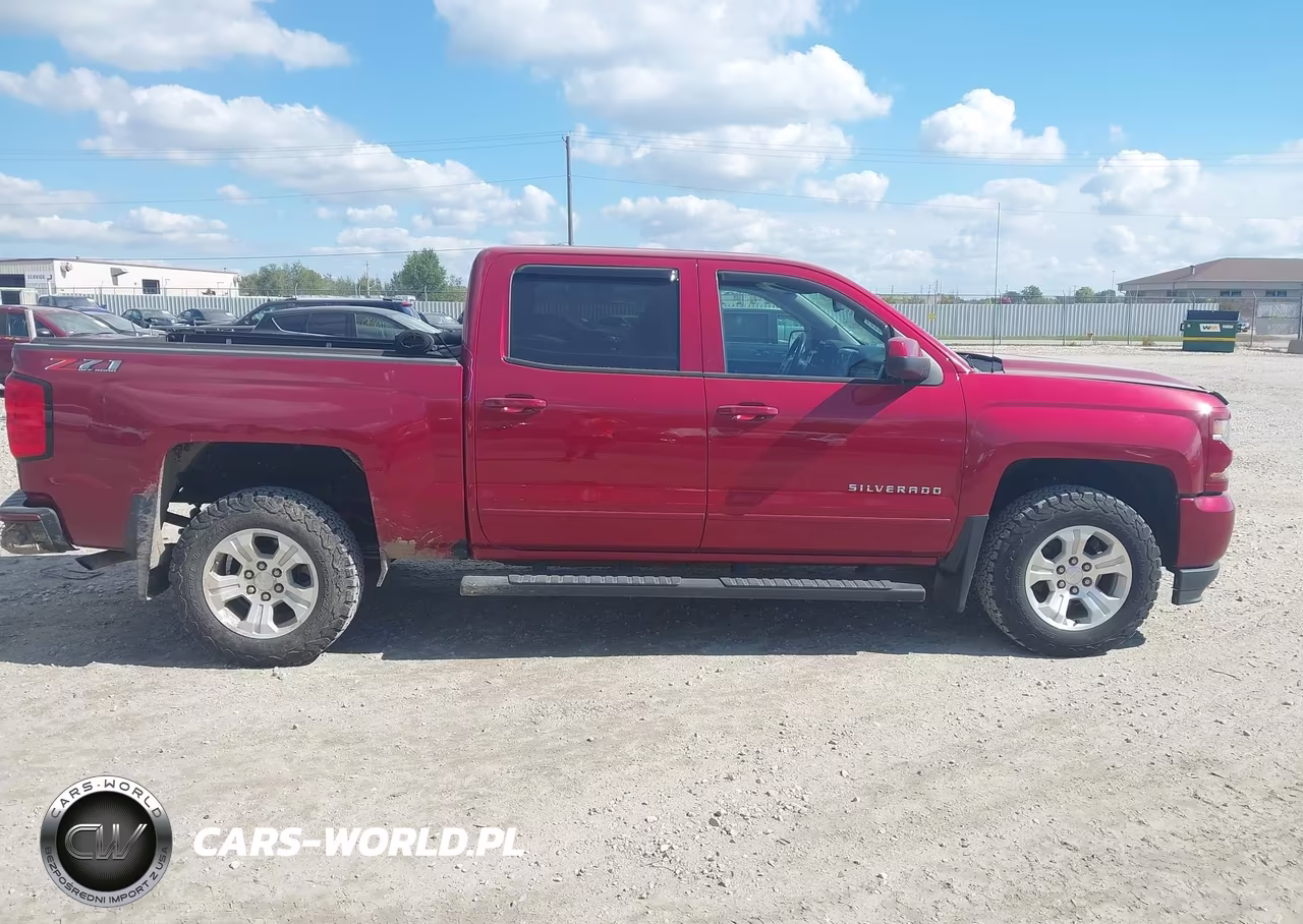 2018 Chevrolet Silverado 1500 2Lt VIN:3GCUKREC8JG579027 - 13