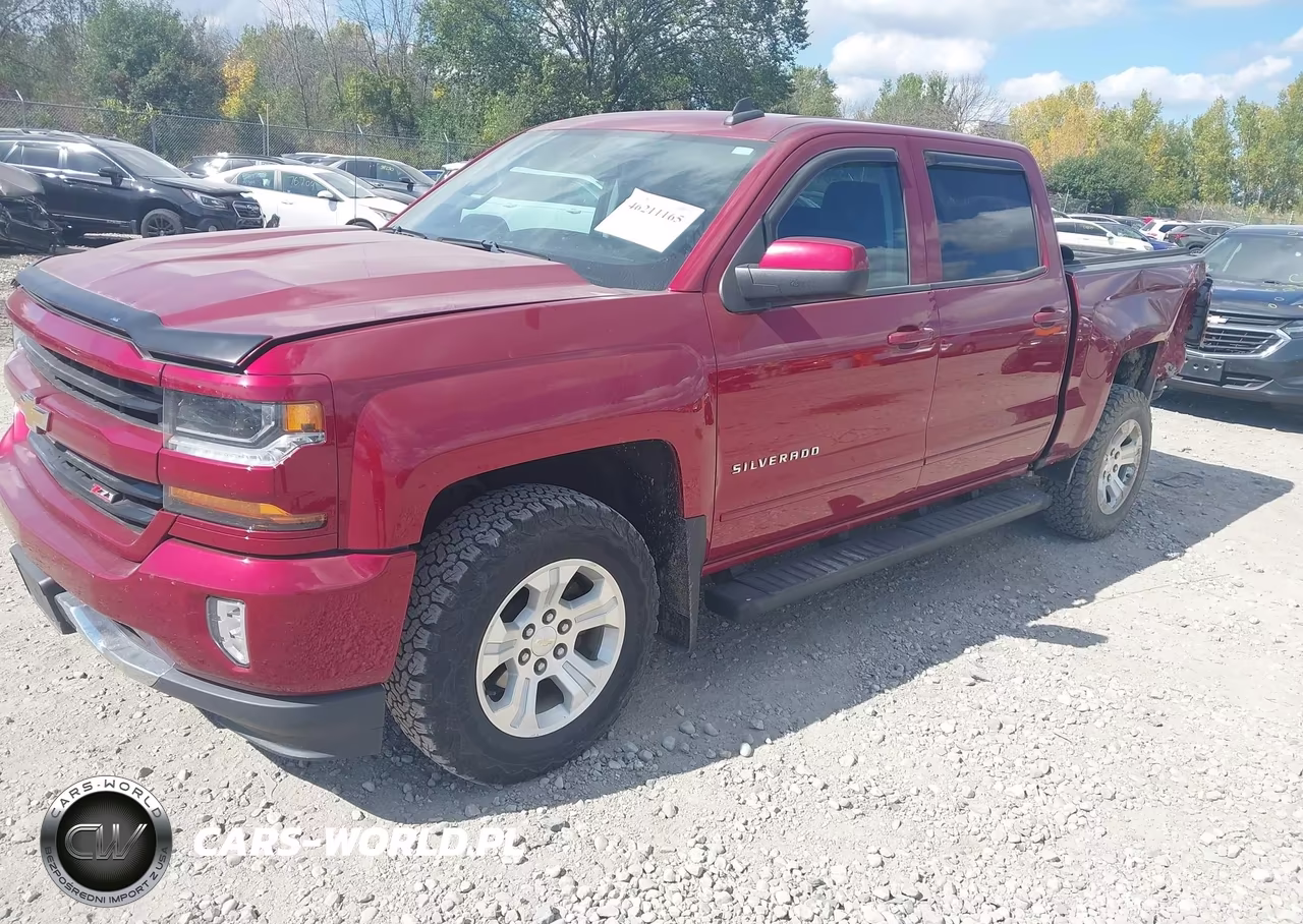 2018 Chevrolet Silverado 1500 2Lt VIN:3GCUKREC8JG579027 - 2