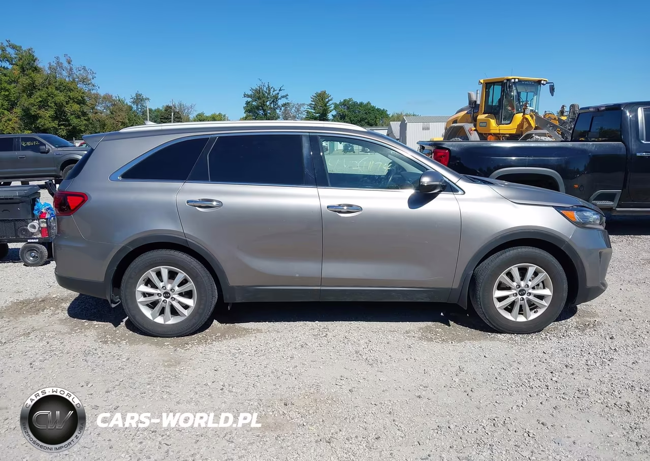2019 Kia Sorento 3.3L Lx VIN:5XYPG4A55KG499371 - 14