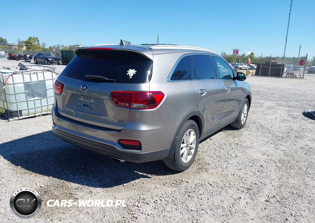 2019 Kia Sorento 3.3L Lx VIN:5XYPG4A55KG499371 - 4