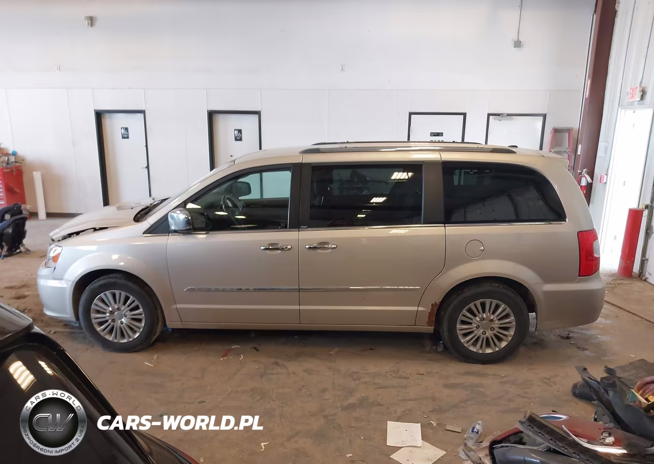 2012 Chrysler Town & Country Limited VIN:2C4RC1GG1CR382718 - 14