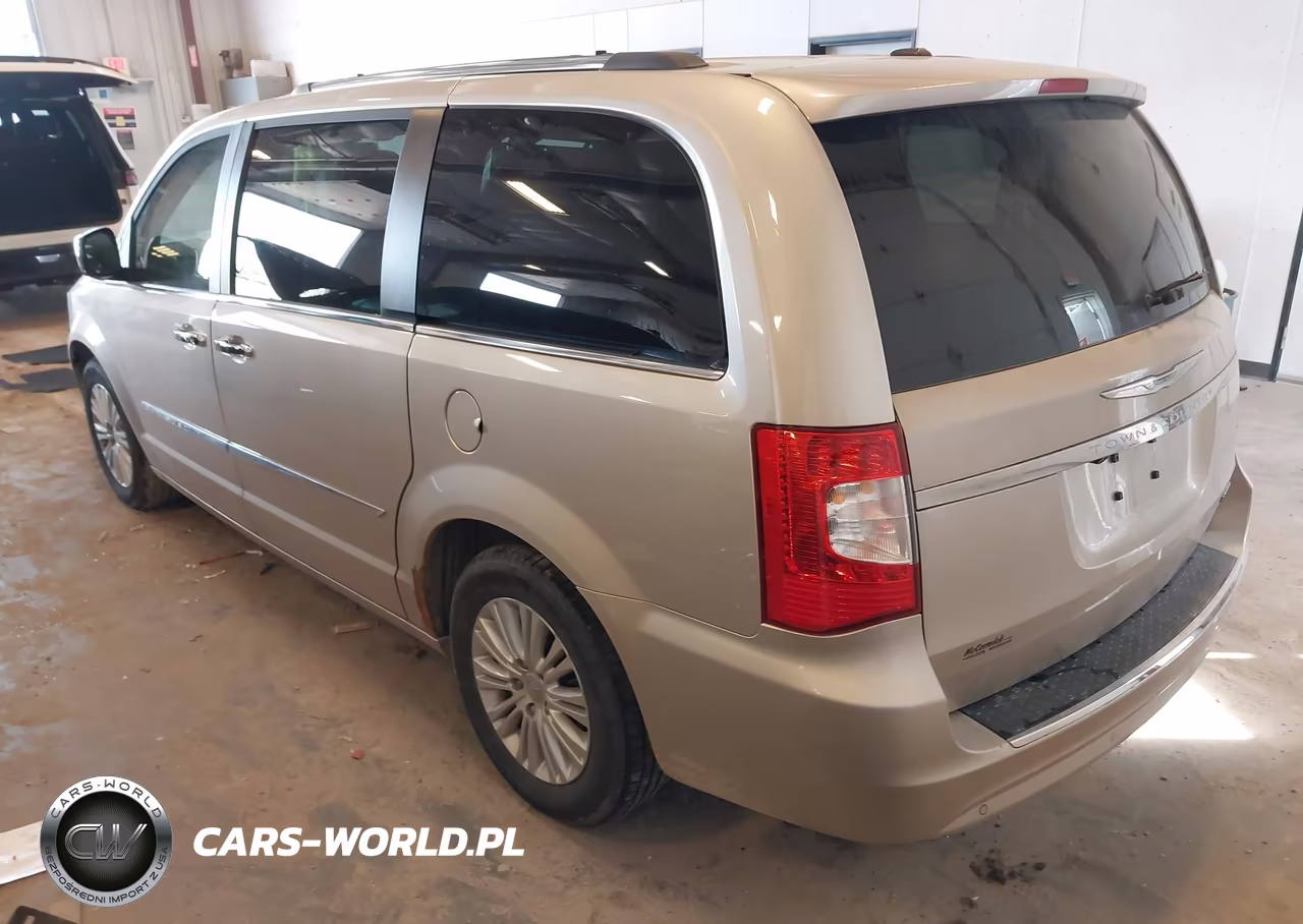 2012 Chrysler Town & Country Limited VIN:2C4RC1GG1CR382718 - 3